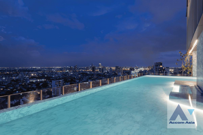  2  2 br Condominium For Sale in Sukhumvit ,Bangkok BTS Ekkamai at Rhythm Ekkamai Estate AA39384