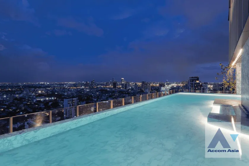 Duplex Condo | Rhythm Ekkamai Estate Condominium  2 Bedroom for Sale BTS Ekkamai in Sukhumvit Bangkok