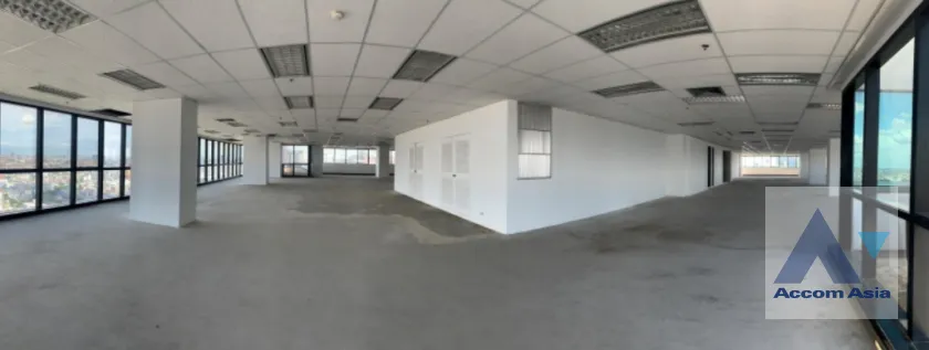  1  Office Space For Rent in Ratchadaphisek ,Bangkok MRT Sutthisan at Muang Thai - Phatra Complex Building AA39400