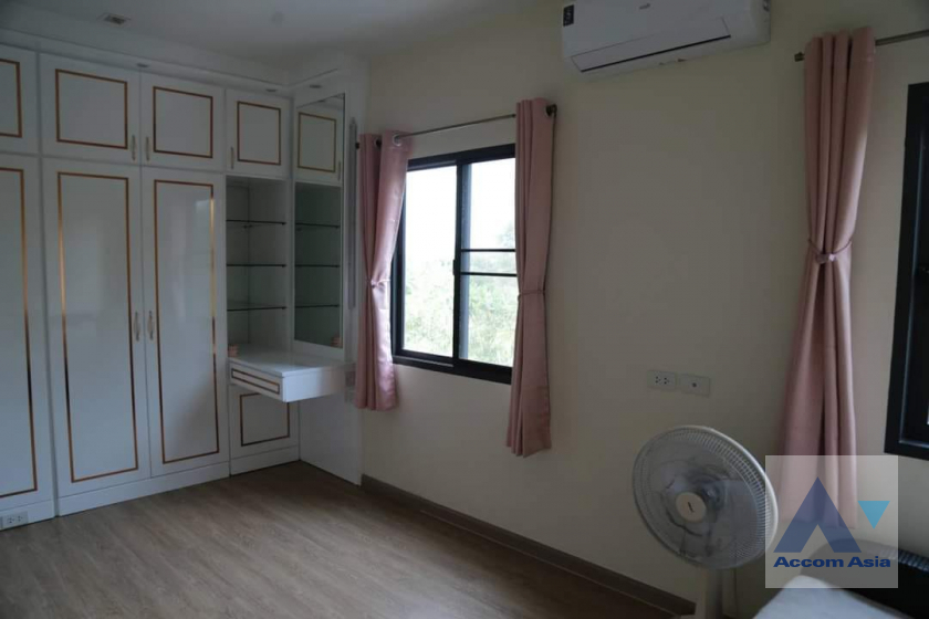 10  4 br Townhouse For Rent in Pattanakarn ,Bangkok  at  Eigen Phatthanakan AA39401