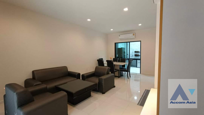  1  4 br Townhouse For Rent in Pattanakarn ,Bangkok  at  Eigen Phatthanakan AA39401