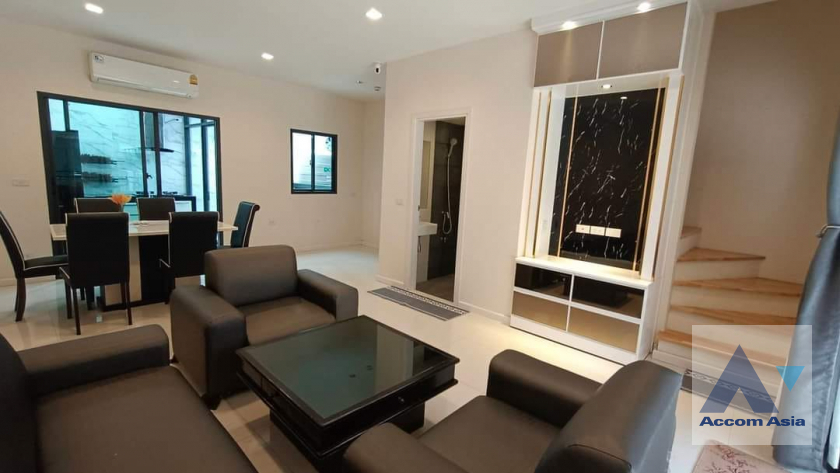  2  4 br Townhouse For Rent in Pattanakarn ,Bangkok  at  Eigen Phatthanakan AA39401