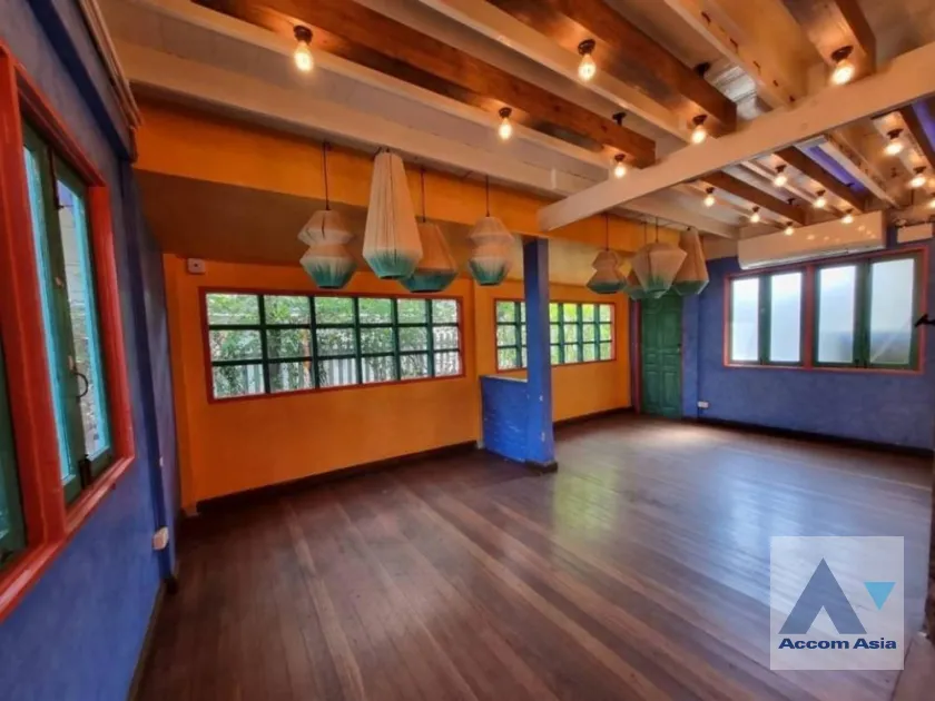 16  House For Rent in Sukhumvit ,Bangkok BTS Phrom Phong AA39403