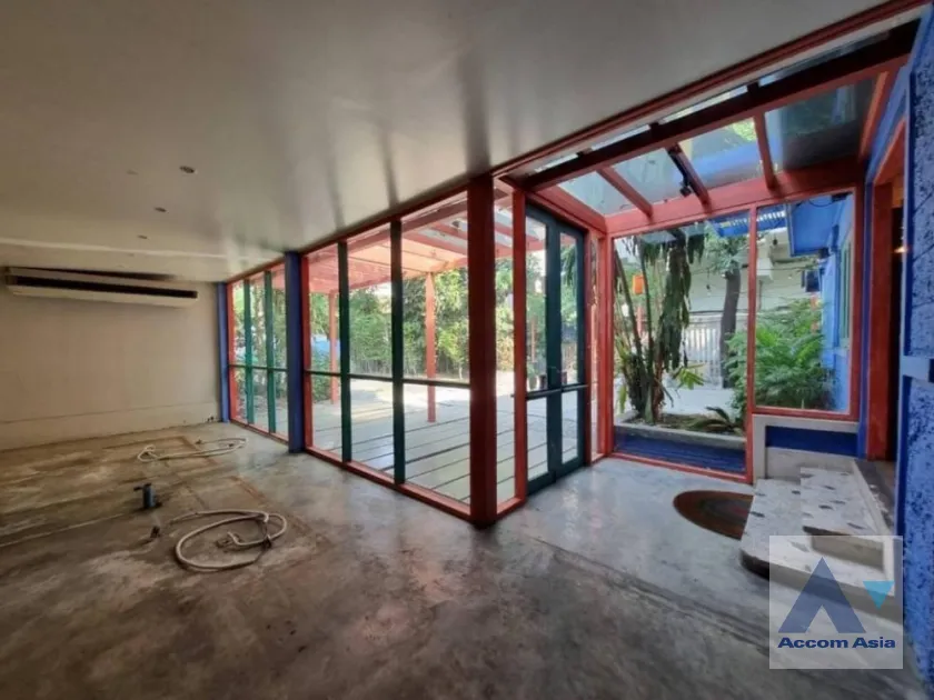 20  House For Rent in Sukhumvit ,Bangkok BTS Phrom Phong AA39403