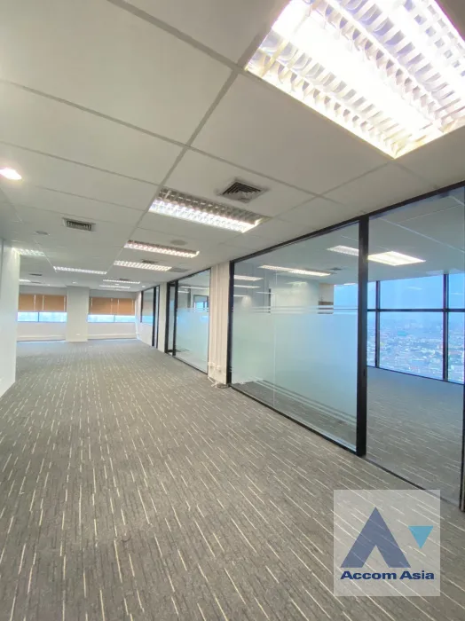 4  Office Space for rent and sale in Charoen Nakhon ,Bangkok BTS Wongwian Yai - BTS Krung Thon Buri at Sinn Sathorn Tower AA39404