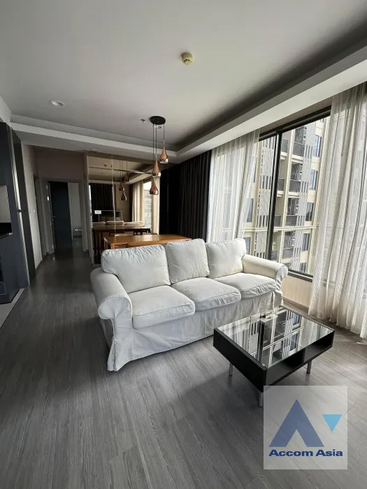 unit 2 Bedrooms  Condominium For Rent in Charoen Nakhon, Bangkok  near BTS Wongwian Yai (AA39421)