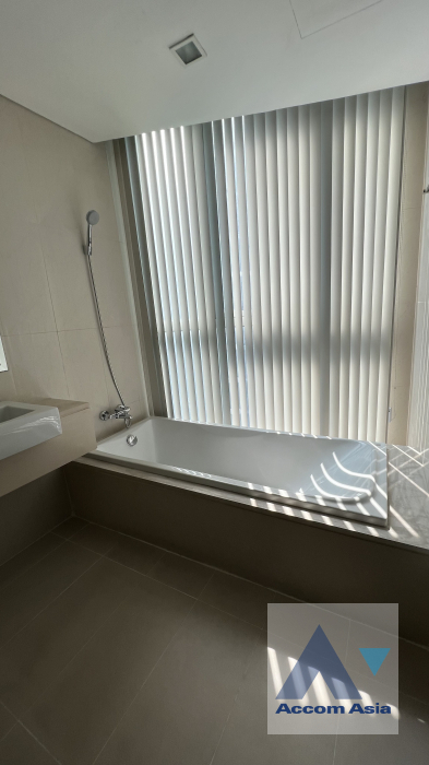 9  2 br Condominium For Rent in Sukhumvit ,Bangkok BTS Phra khanong at Le Luk AA39424