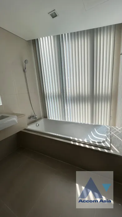9  2 br Condominium For Rent in Sukhumvit ,Bangkok BTS Phra khanong at Le Luk AA39424