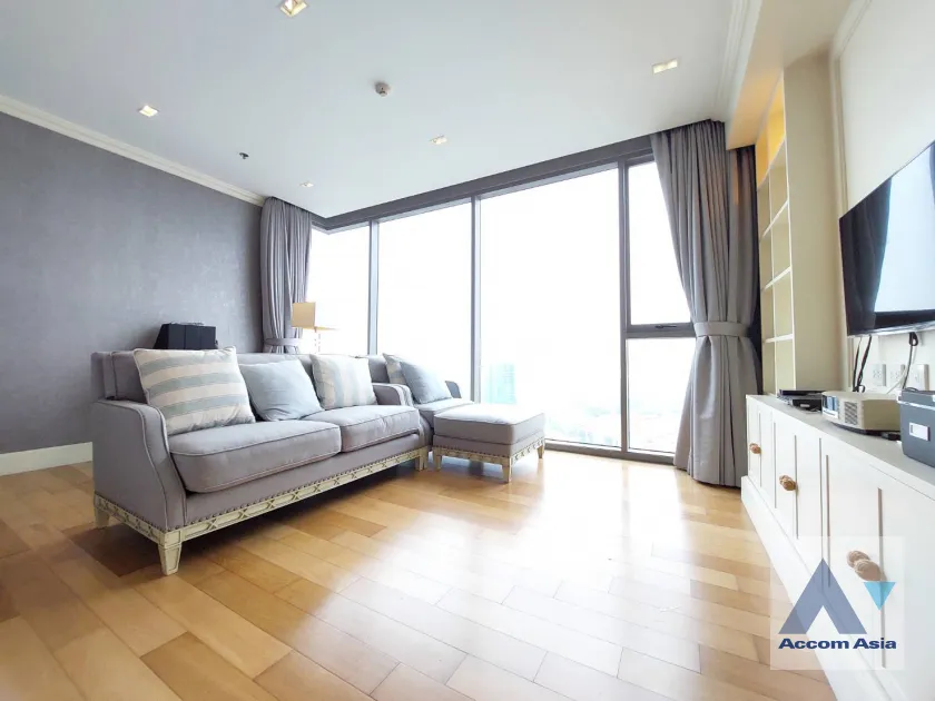 unitCorner Unit, Riverside / River View, Fully Furnished | River View, Fully furnished