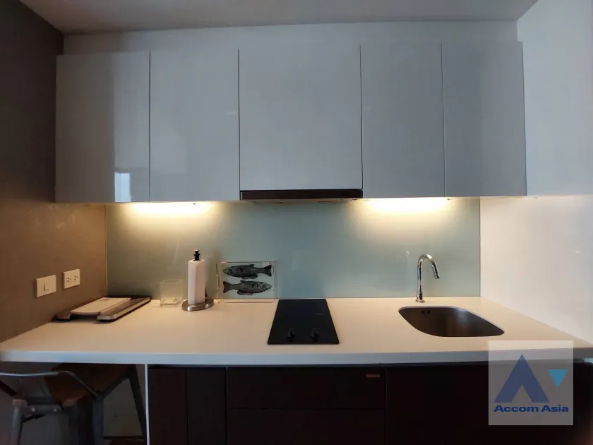 12  1 br Condominium For Sale in Sathorn ,Bangkok BRT Nararam 3 at The Breeze Narathiwas AA39426