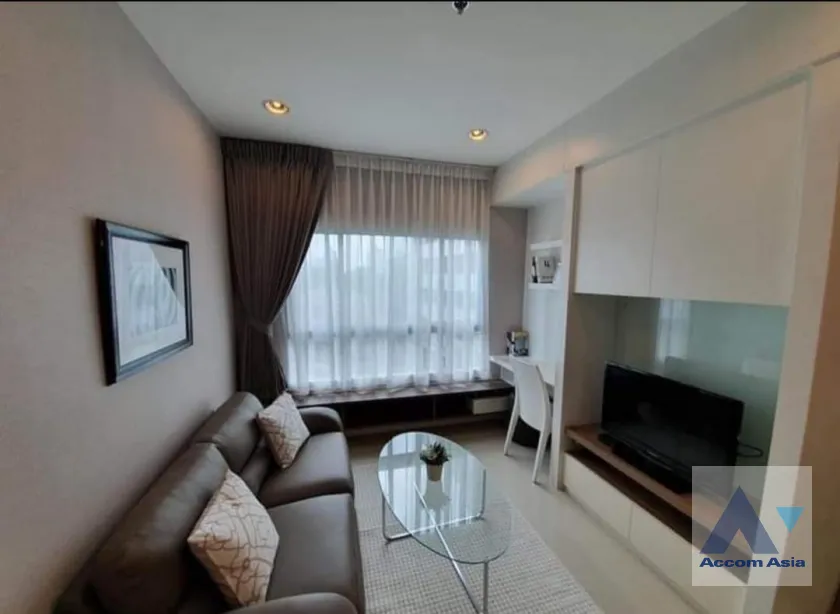  2  1 br Condominium For Rent in Charoen Nakhon ,Bangkok BTS Krung Thon Buri at Q House Condo Sathon AA39435