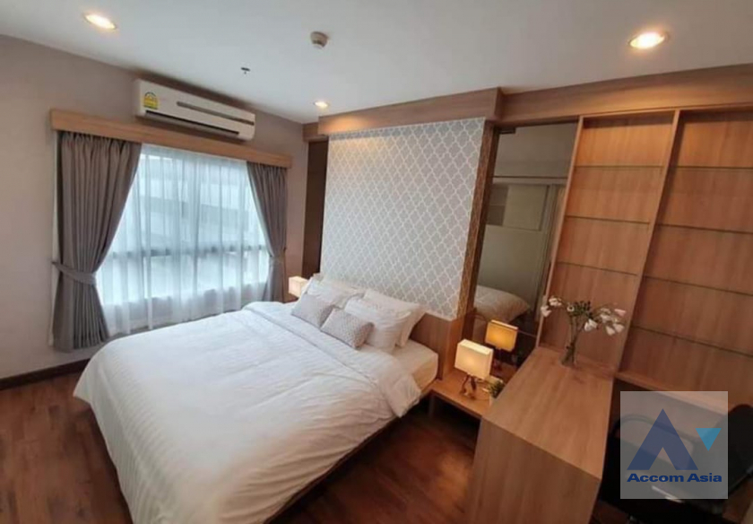5  1 br Condominium For Rent in Charoen Nakhon ,Bangkok BTS Krung Thon Buri at Q House Condo Sathon AA39435