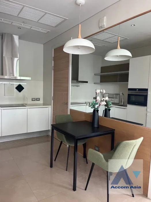 unit 1 Bedroom  Condominium For Rent in Ploenchit, Bangkok  near BTS Chitlom (AA39439)
