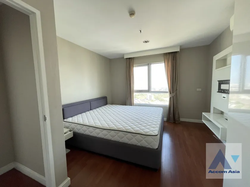 unitCommon Pool |  3 Bedrooms  Condominium For Rent & Sale in Ratchadaphisek, Bangkok  near MRT Rama 9 (AA39448)