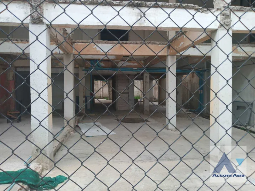  1  Building For Sale in Phaholyothin ,Bangkok  AA39449