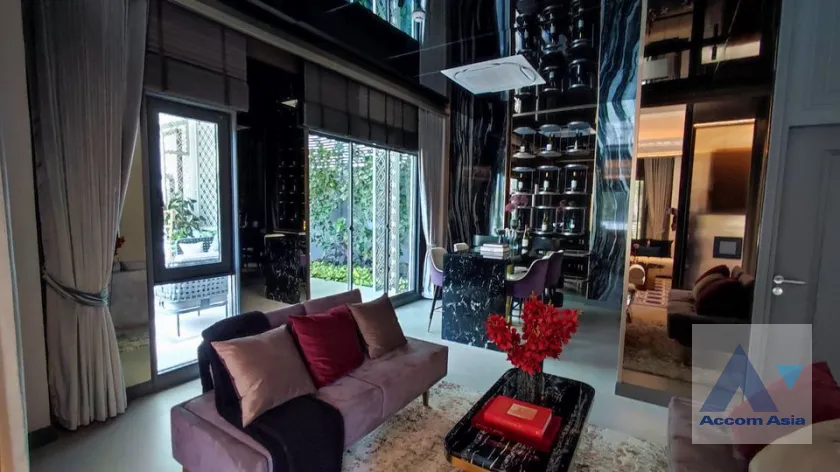  2  4 br House For Sale in Pattanakarn ,Bangkok  at Grand Bangkok Boulevard State Bangna AA39459