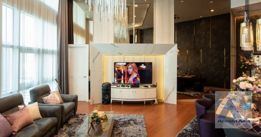  1  2 br Condominium For Sale in Ratchadaphisek ,Bangkok MRT Rama 9 at Belle Grand Rama 9  (Belle Avenue) AA39461