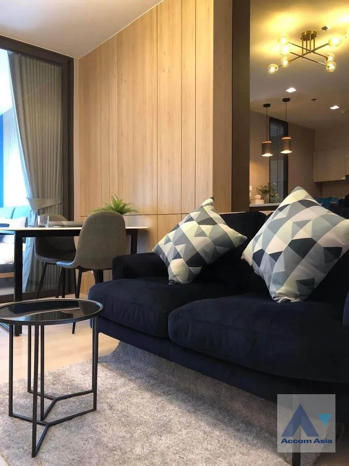 unit 1 Bedroom  Condominium For Rent in Ploenchit, Bangkok  near BTS Ploenchit (AA39468)