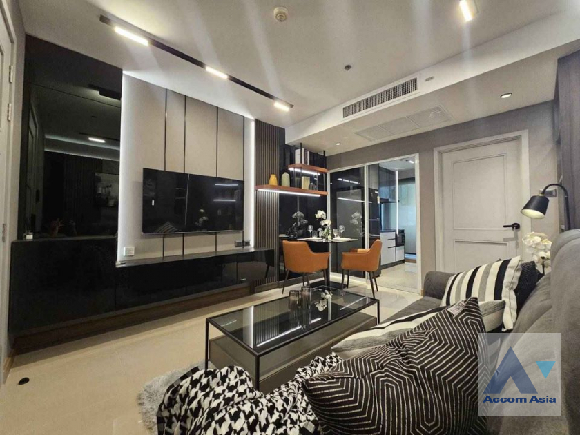  2  1 br Condominium For Sale in Ratchadaphisek ,Bangkok MRT Thailand Cultural Center at Supalai Wellington II AA39481