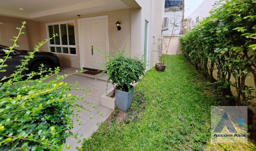 16  3 br Townhouse For Sale in Sukhumvit ,Bangkok BTS Ekkamai at The Parklane 12 AA39489