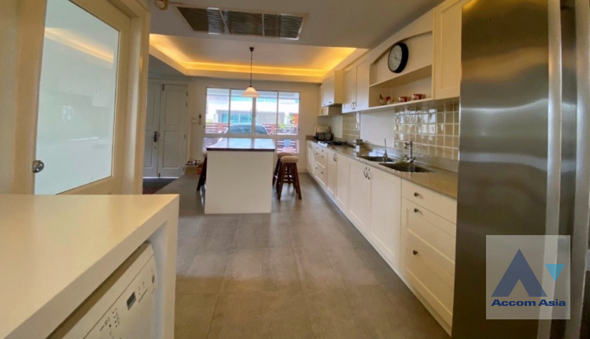 11  3 br Townhouse For Sale in Sukhumvit ,Bangkok BTS Ekkamai at The Parklane 12 AA39489