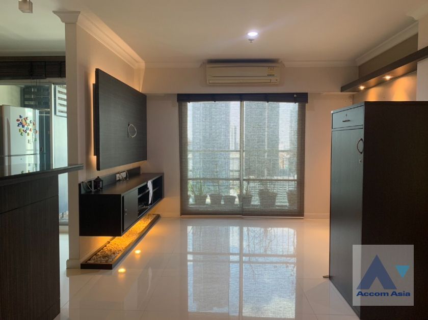  2  2 br Condominium For Sale in Ratchadaphisek ,Bangkok MRT Phetchaburi - MRT Rama 9 at Lumpini Place Rama 9-Ratchada  AA39491
