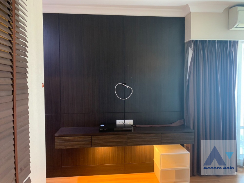 7  2 br Condominium For Sale in Ratchadaphisek ,Bangkok MRT Phetchaburi - MRT Rama 9 at Lumpini Place Rama 9-Ratchada  AA39491