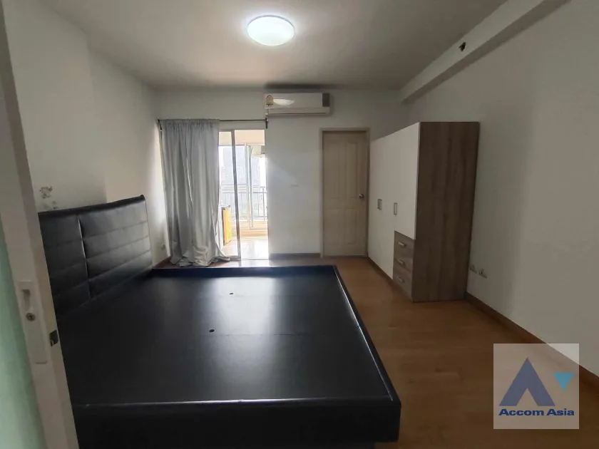 unitCommon Pool |  1 Bedroom  Condominium For Sale in Ratchadaphisek, Bangkok  near BTS Ekkamai (AA39497)