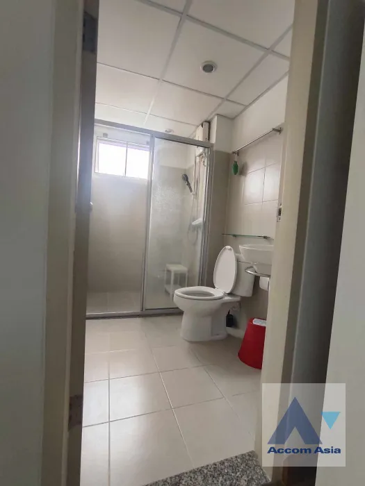 9  1 br Condominium For Sale in Ratchadaphisek ,Bangkok BTS Ekkamai at Supalai Park Ekkamai Thonglor AA39497