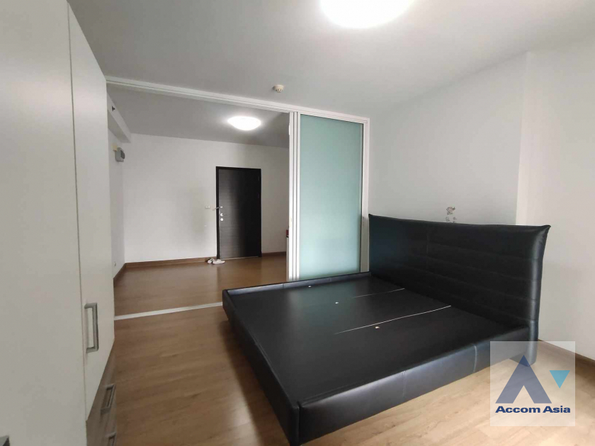  2  1 br Condominium For Sale in Ratchadaphisek ,Bangkok BTS Ekkamai at Supalai Park Ekkamai Thonglor AA39497
