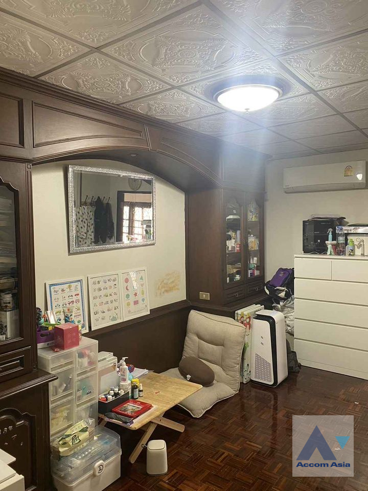  1  3 br Townhouse For Sale in Bang Na ,Bangkok BTS Udomsuk AA39498