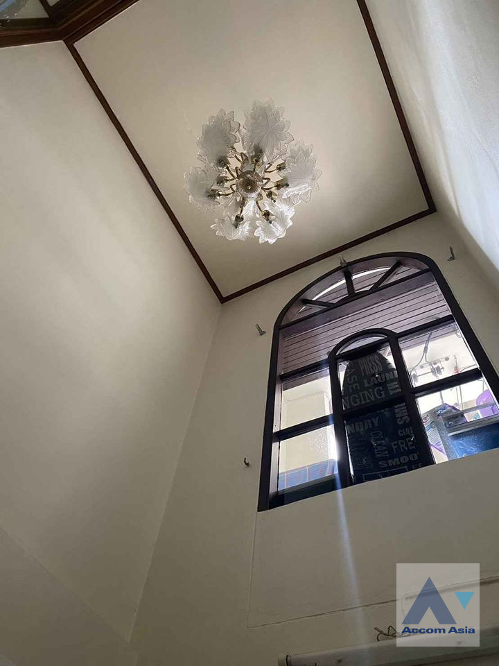 9  3 br Townhouse For Sale in Bang Na ,Bangkok BTS Udomsuk AA39498