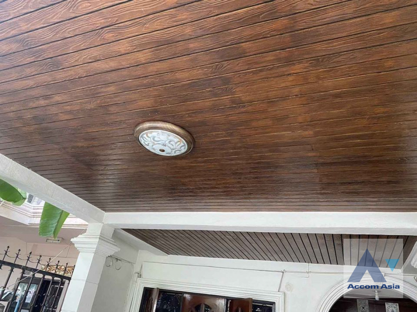 10  3 br Townhouse For Sale in Bang Na ,Bangkok BTS Udomsuk AA39498