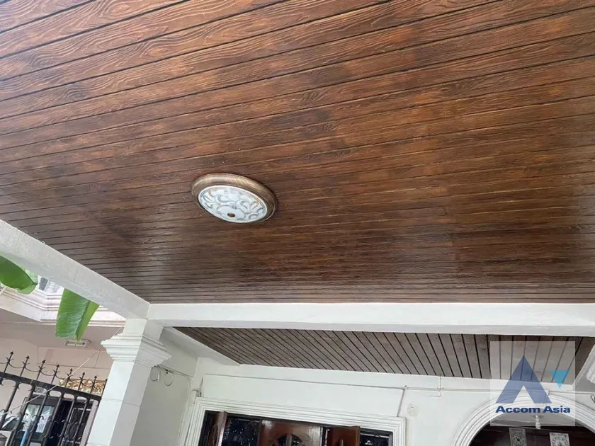 10  3 br Townhouse For Sale in Bang Na ,Bangkok BTS Udomsuk AA39498