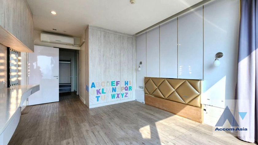 5  2 br Condominium For Rent in Charoen Nakhon ,Bangkok BTS Krung Thon Buri at WaterMark Chaophraya River AA39503