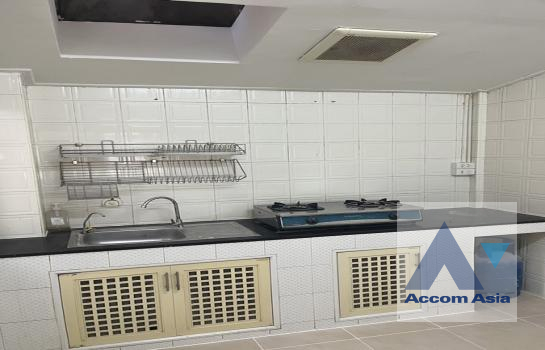 7  3 br Townhouse For Sale in Sukhumvit ,Bangkok  AA39522