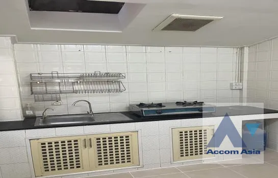 7  3 br Townhouse For Sale in Sukhumvit ,Bangkok  AA39522