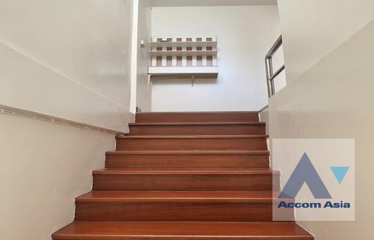 9  3 br Townhouse For Sale in Sukhumvit ,Bangkok  AA39522