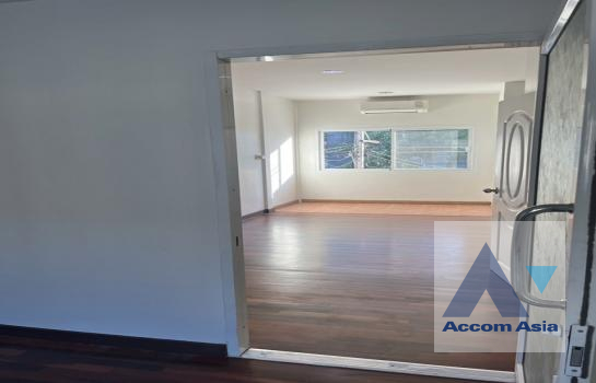 16  3 br Townhouse For Sale in Sukhumvit ,Bangkok  AA39522