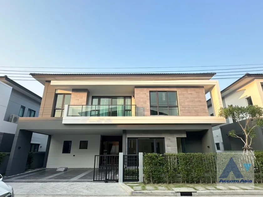 unit 4 Bedrooms  House For Rent & Sale in Samutprakan, Samutprakan  near BTS Bang Na (AA39530)