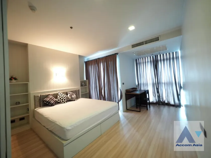 unit 1 Bedroom  Condominium For Rent in Sukhumvit, Bangkok  near BTS Ekkamai (AA39540)