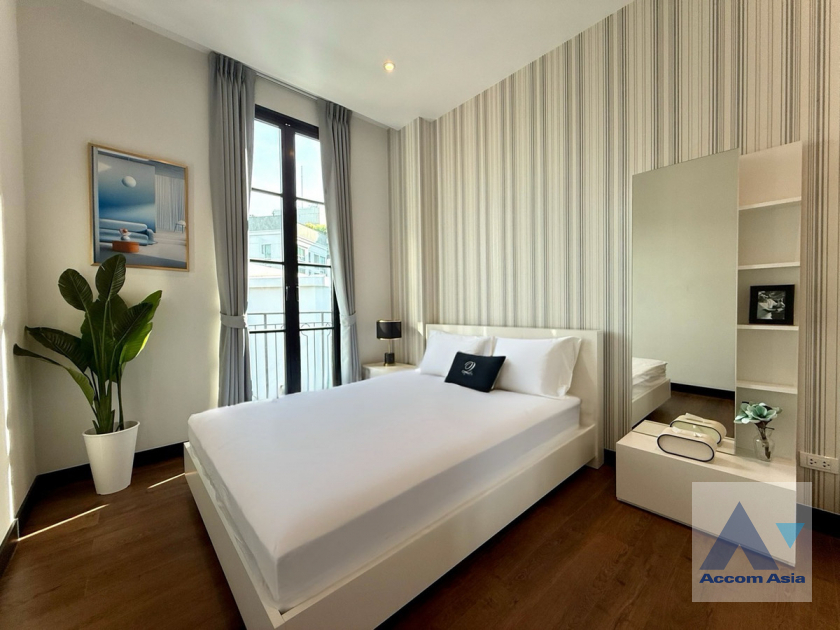 10  4 br House for rent and sale in Sukhumvit ,Bangkok BTS Ekkamai - BTS Phra khanong at House  in compound AA39564