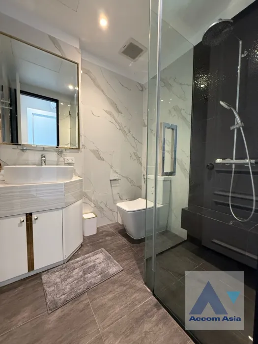13  4 br House for rent and sale in Sukhumvit ,Bangkok BTS Ekkamai - BTS Phra khanong at House  in compound AA39564