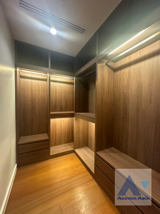 9  3 br Condominium For Rent in Ploenchit ,Bangkok BTS Ratchadamri - MRT Silom at 185 Rajadamri AA39569