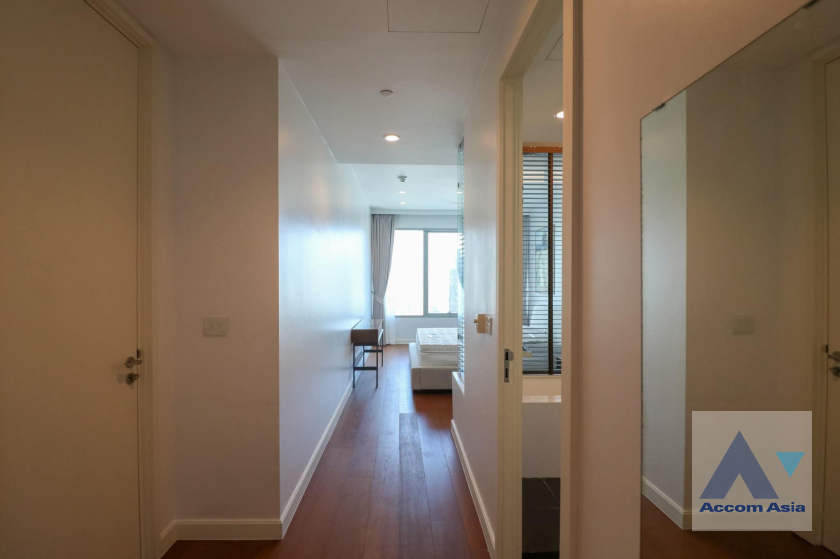 6  3 br Condominium For Rent in Ploenchit ,Bangkok BTS Ratchadamri - MRT Silom at 185 Rajadamri AA39569