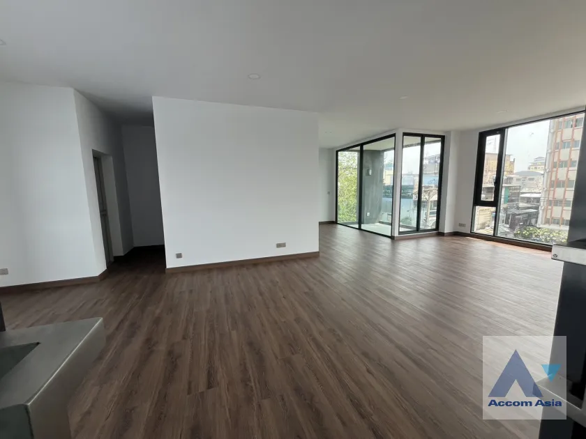 11  5 br House for rent and sale in Phaholyothin ,Bangkok  at Penton Ari-Sutthisan AA39575