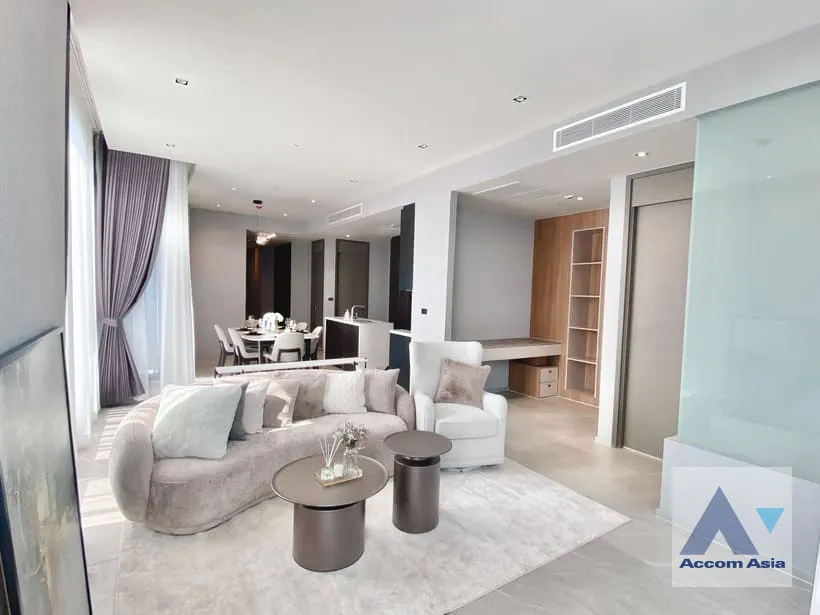 unitCorner Unit |  3 Bedrooms  Condominium For Rent & Sale in Sukhumvit, Bangkok  near BTS Thong Lo - BTS Ekkamai (AA39577)