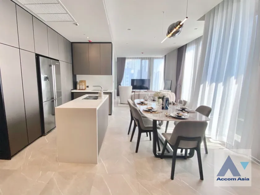 unitCorner Unit |  3 Bedrooms  Condominium For Rent & Sale in Sukhumvit, Bangkok  near BTS Thong Lo - BTS Ekkamai (AA39577)
