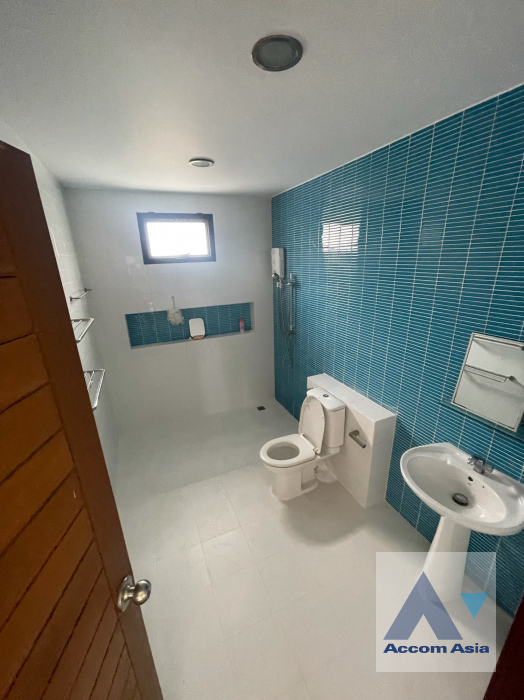 21  4 br House For Sale in Phaholyothin ,Bangkok  AA39581