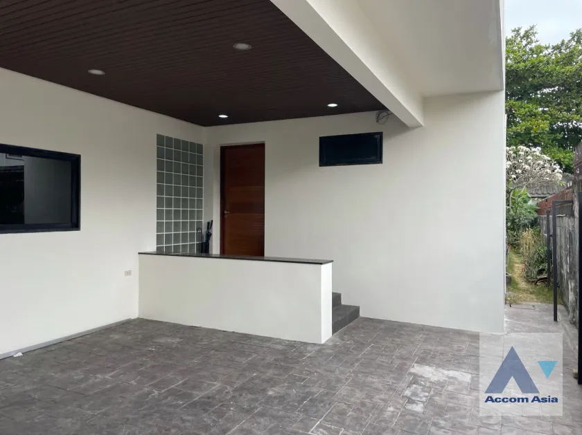 23  4 br House For Sale in Phaholyothin ,Bangkok  AA39581